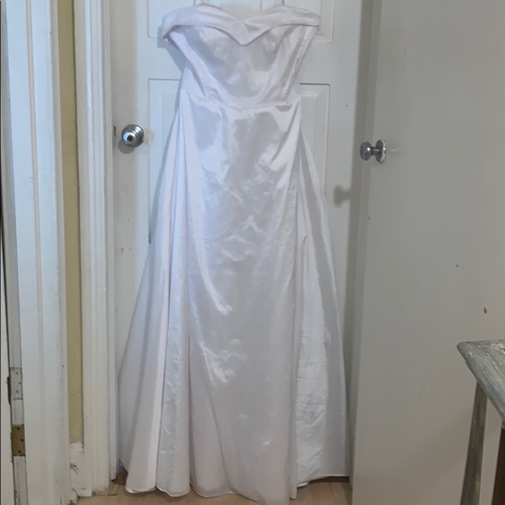 A line white wedding dress